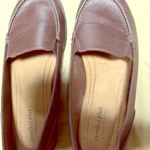 Brown leather slip resistant sole shoes
